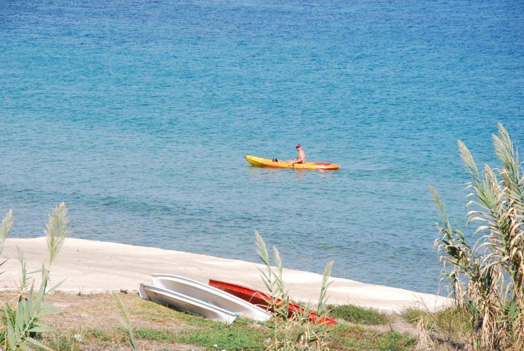 Kavos Psarou Studios & Apartments Exterior photo